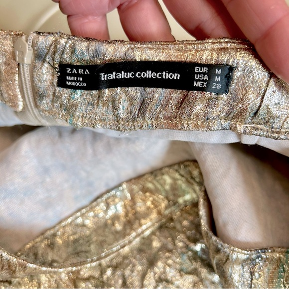 Zara Jacquard Foil Gold Mini Skirt - Picture 8 of 8